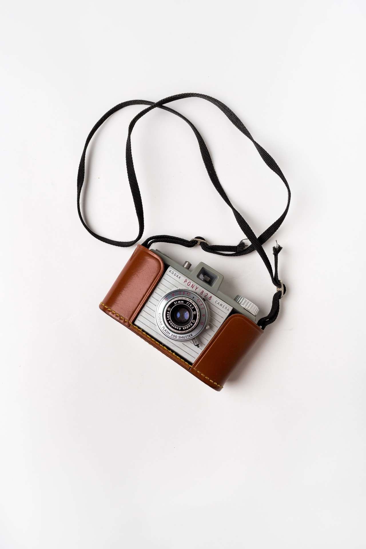 Fotocamera Fotocamera Kodak vintage con guaina e cinturino