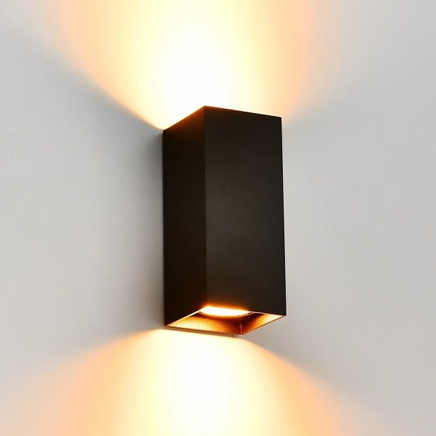 Applique nera quadrata 2xGU10 dir/ind.