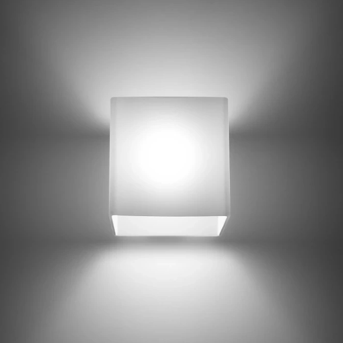 Lampada da parete cubo in vetro opale 1xG9