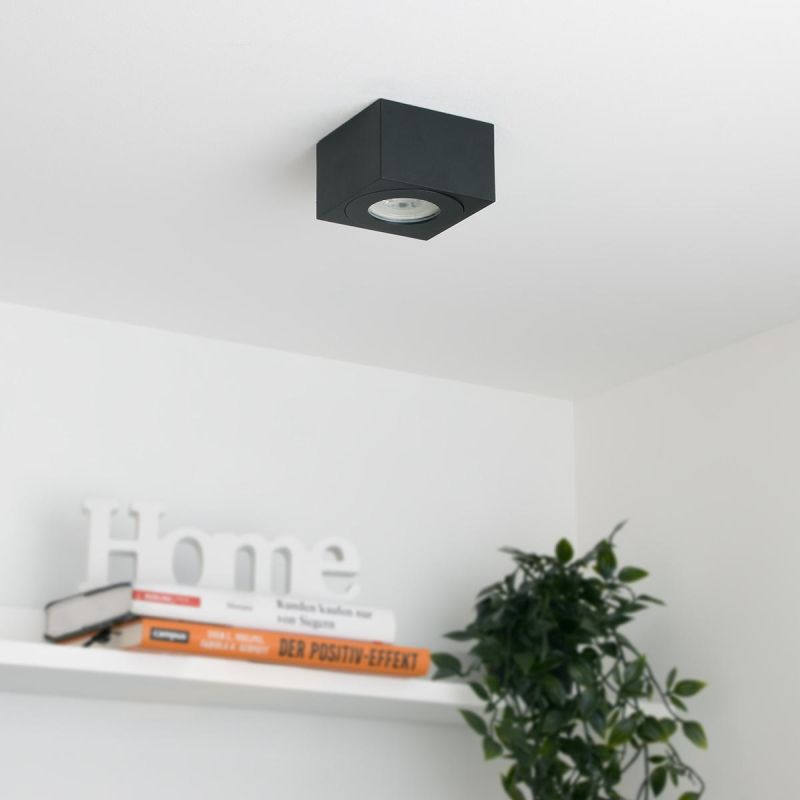 Faretto da superficie piatto nero IP44