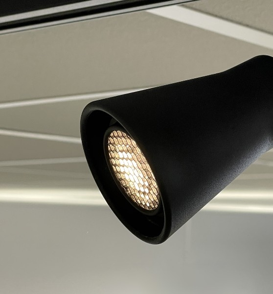 LED GU10 6W 300lm 3000K 60° Wabengitter